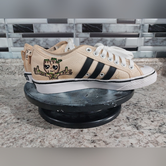 Addidas customs, baby groot size 8 mens/ 9.5 women's - Picture 1 of 4